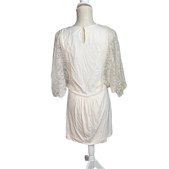 Max Azria Women Cream Lace Wing Mini Dress Gown Sz XS Elastic Stretch Waist NWT - Picture 7 of 15